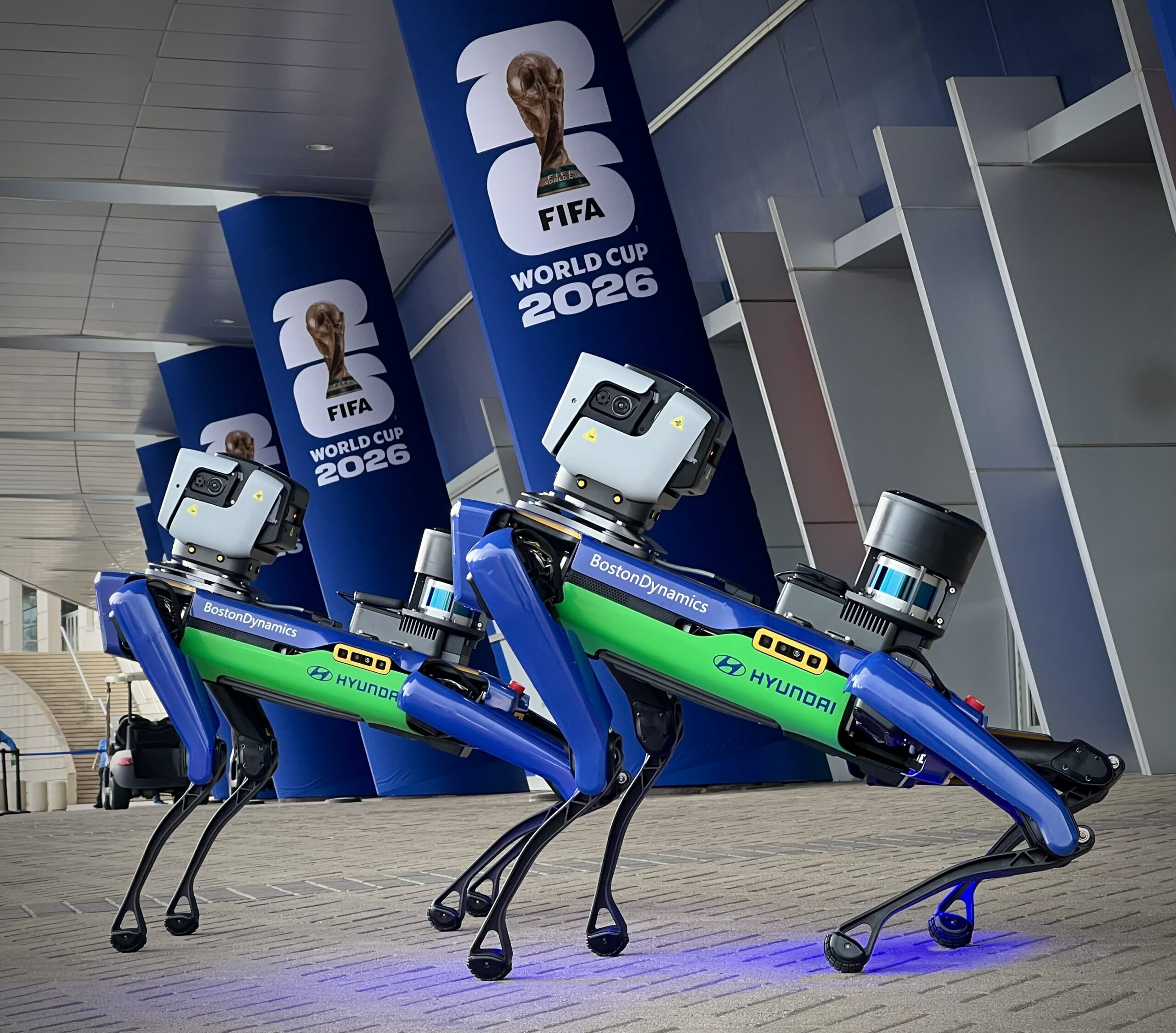 Hyundai envía sus robots Boston Dynamics a jugar y vigilar