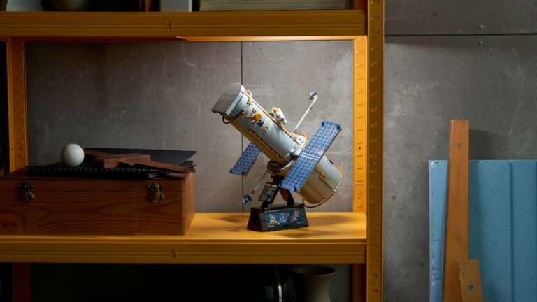 Lego enfrenta uno de los mayores mitos de la Nasa