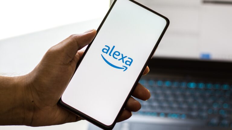 Amazon quiere transformar a Alexa en un agente de IA