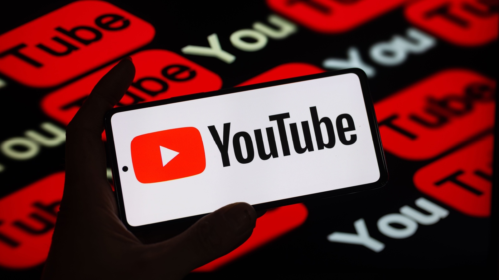 Apple admite haber extraído millones de videos de YouTube, pero
