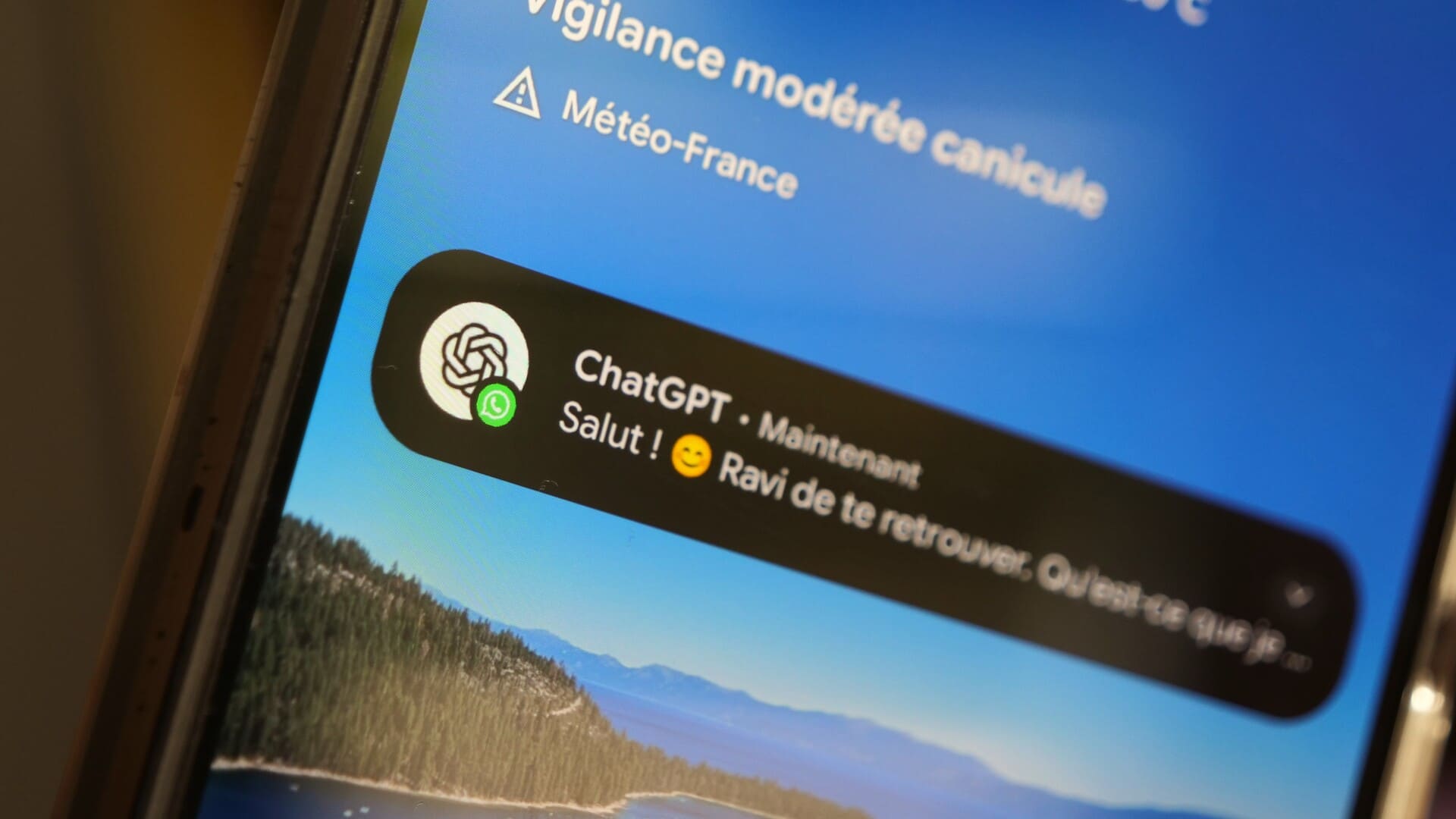 ChatGPT regresa a WhatsApp, y su acceso es completamente gratuito,