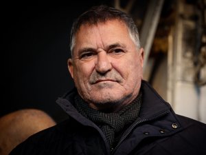 "Constato mi decrepitud": tras tres AVC en dos años y