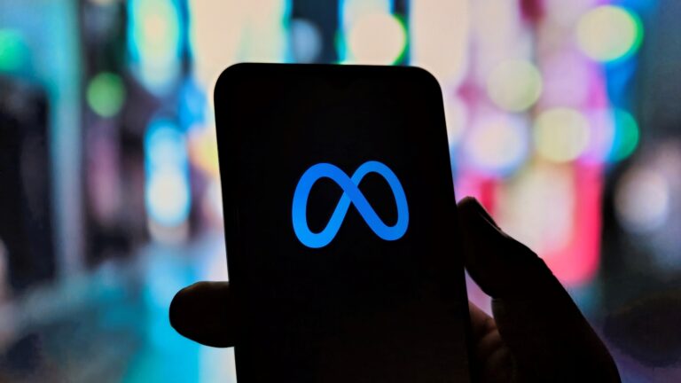 Empresas chinas han difundido publicidad de aplicaciones para desnudar personas