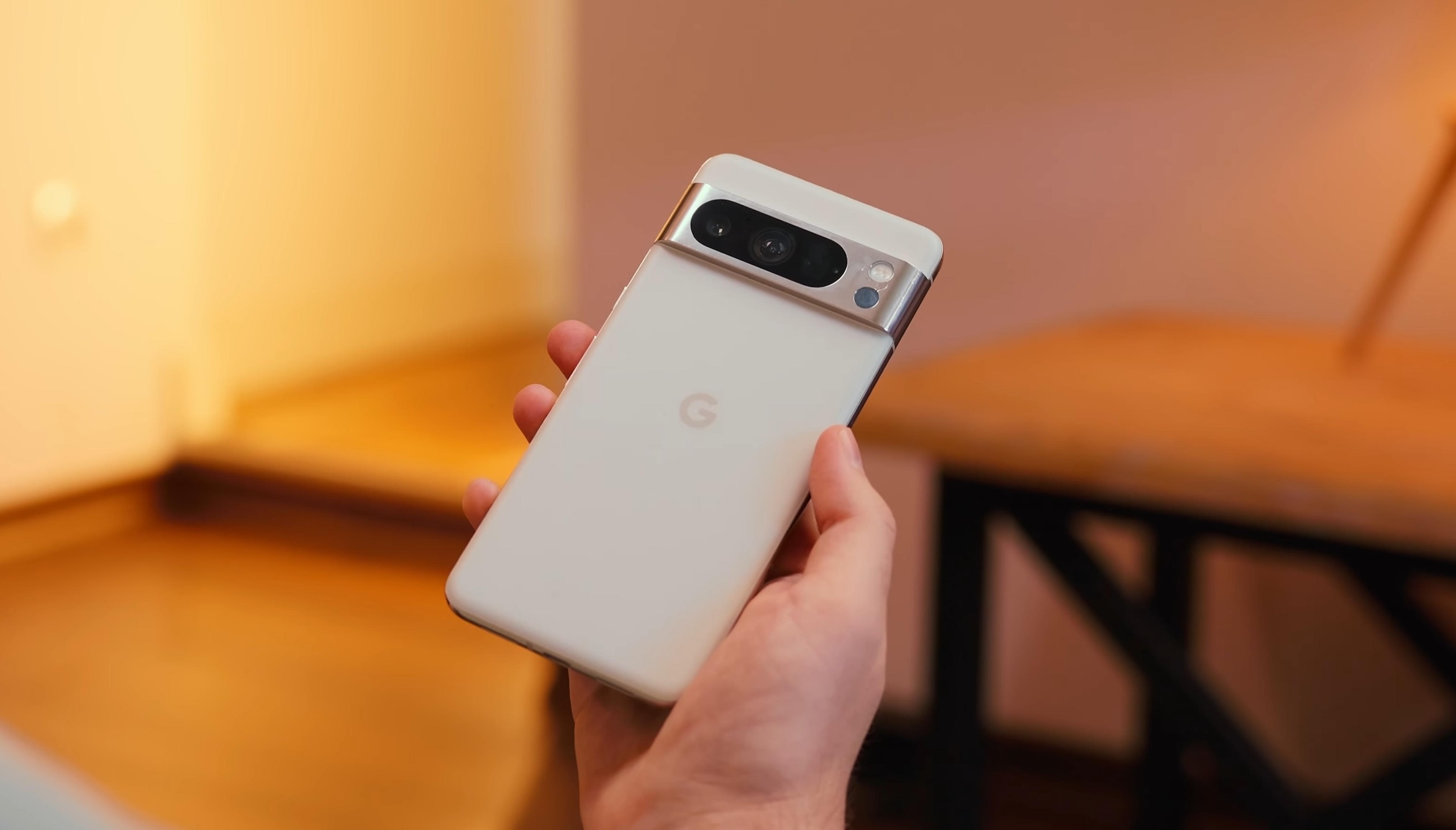 Este falso Google Pixel norcoreano supera al original donde menos