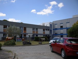 "Nous ne sommes pas les seuls": la clínica del mediático