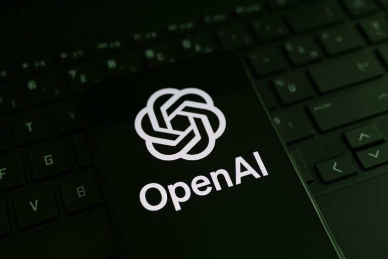 OpenAI recluta en París para integrar la publicidad en ChatGPT