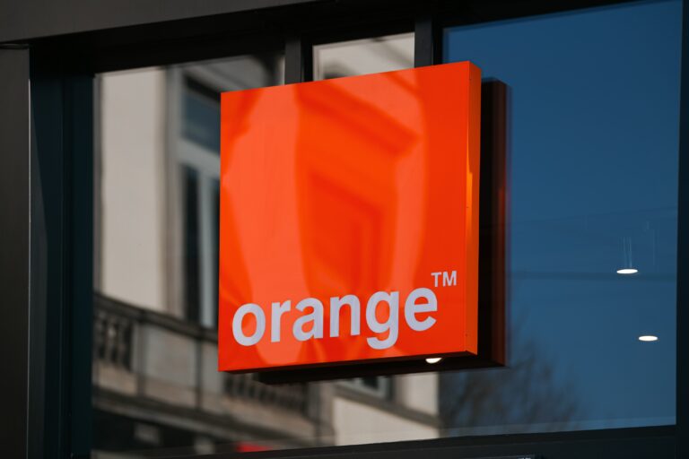 Orange fuera de servicio por segunda vez en tres días,