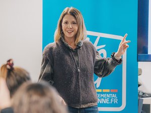 Reglas, fugas urinarias, vestuarios inadecuados: una matrona de Toulouse rompe