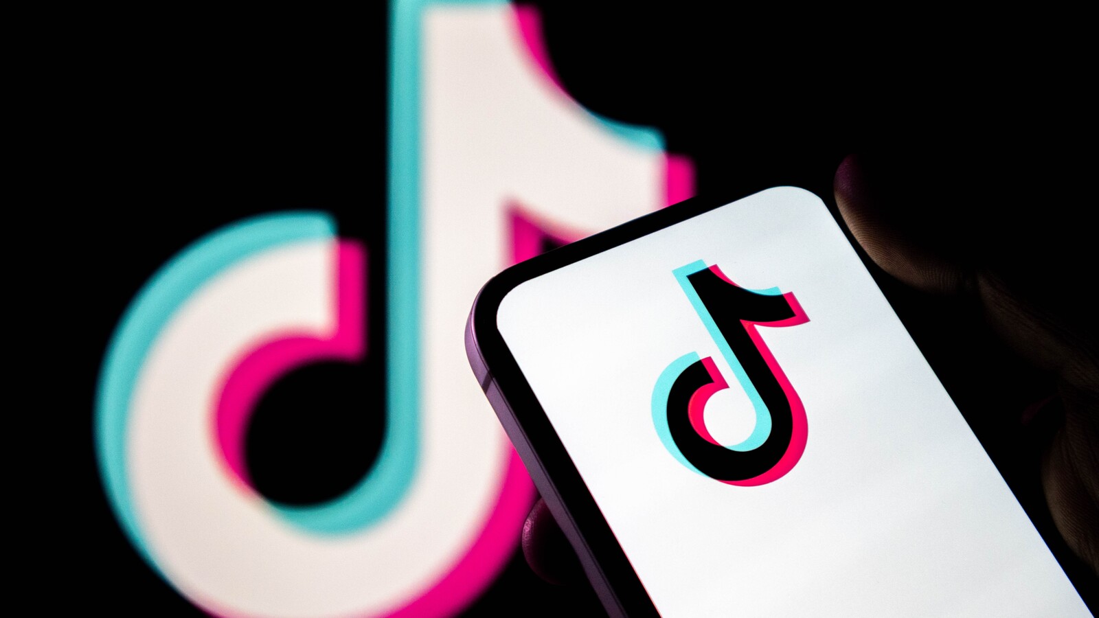TikTok acusado por Bruselas de mal proteger las cuentas de