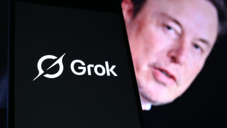 Un usuario genera contenidos ilegales con Grok, xAI lo demanda