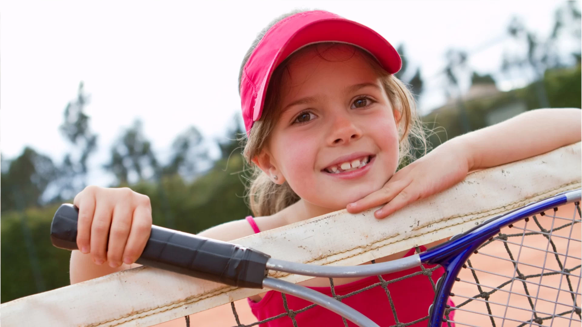 Le tennis dès le plus jeune âge : c'est pourquoi c'est un sport idéal pour les filles et les garçons