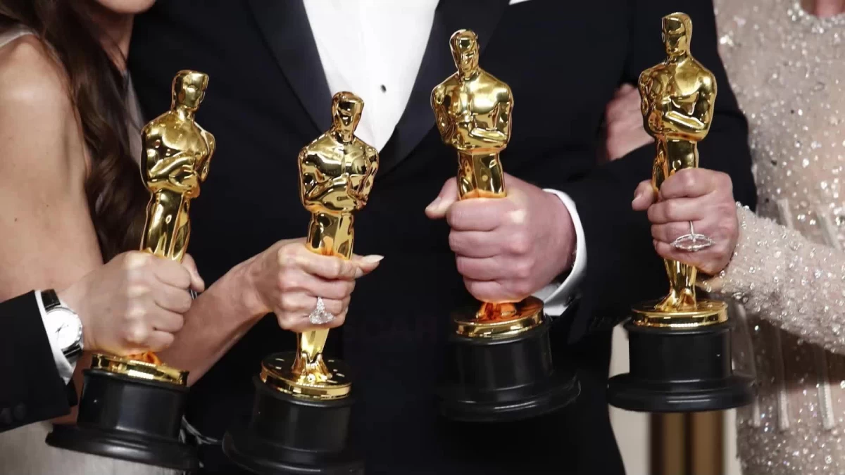 Les Oscars 2024 ramènent les Fab Five : 5 anciens lauréats présentent les meilleurs acteurs