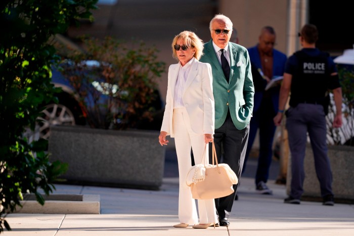 Valerie Biden et James Biden arrivent au tribunal