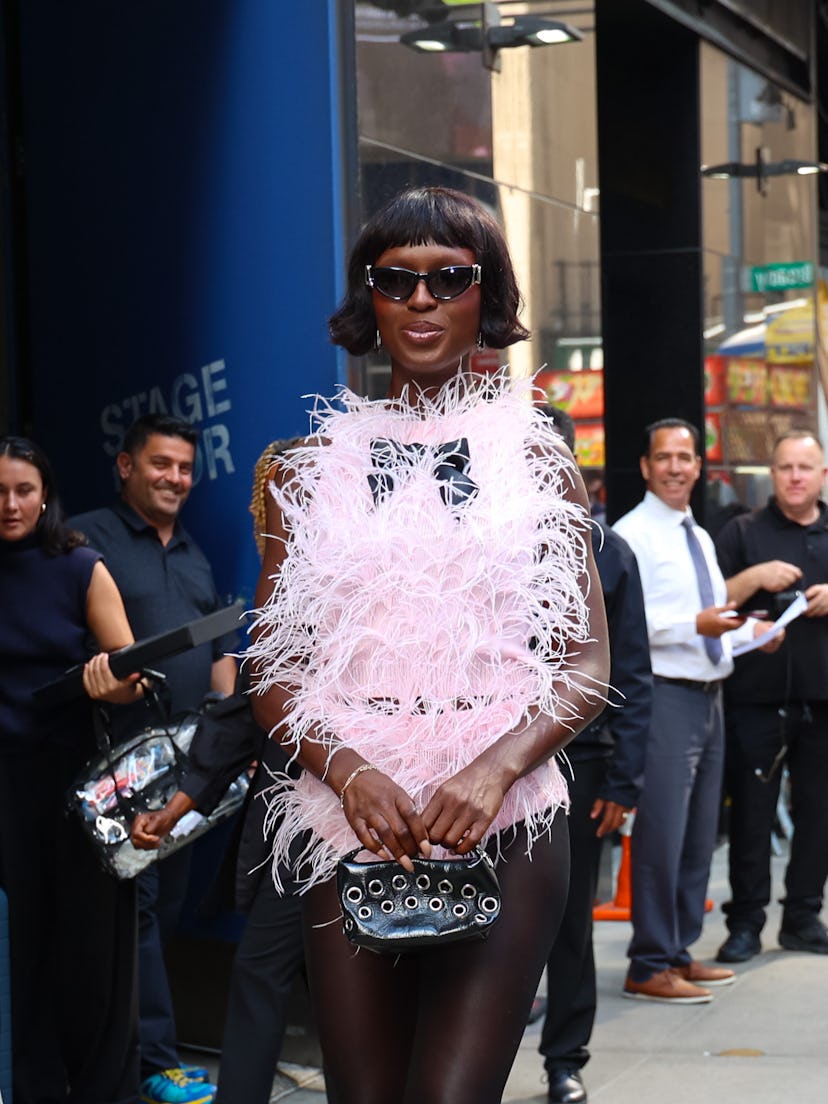 NEW YORK, NY – 03 JUIN : Jodie Turner-Smith arrive au spectacle « Good Morning America » le 3 juin...