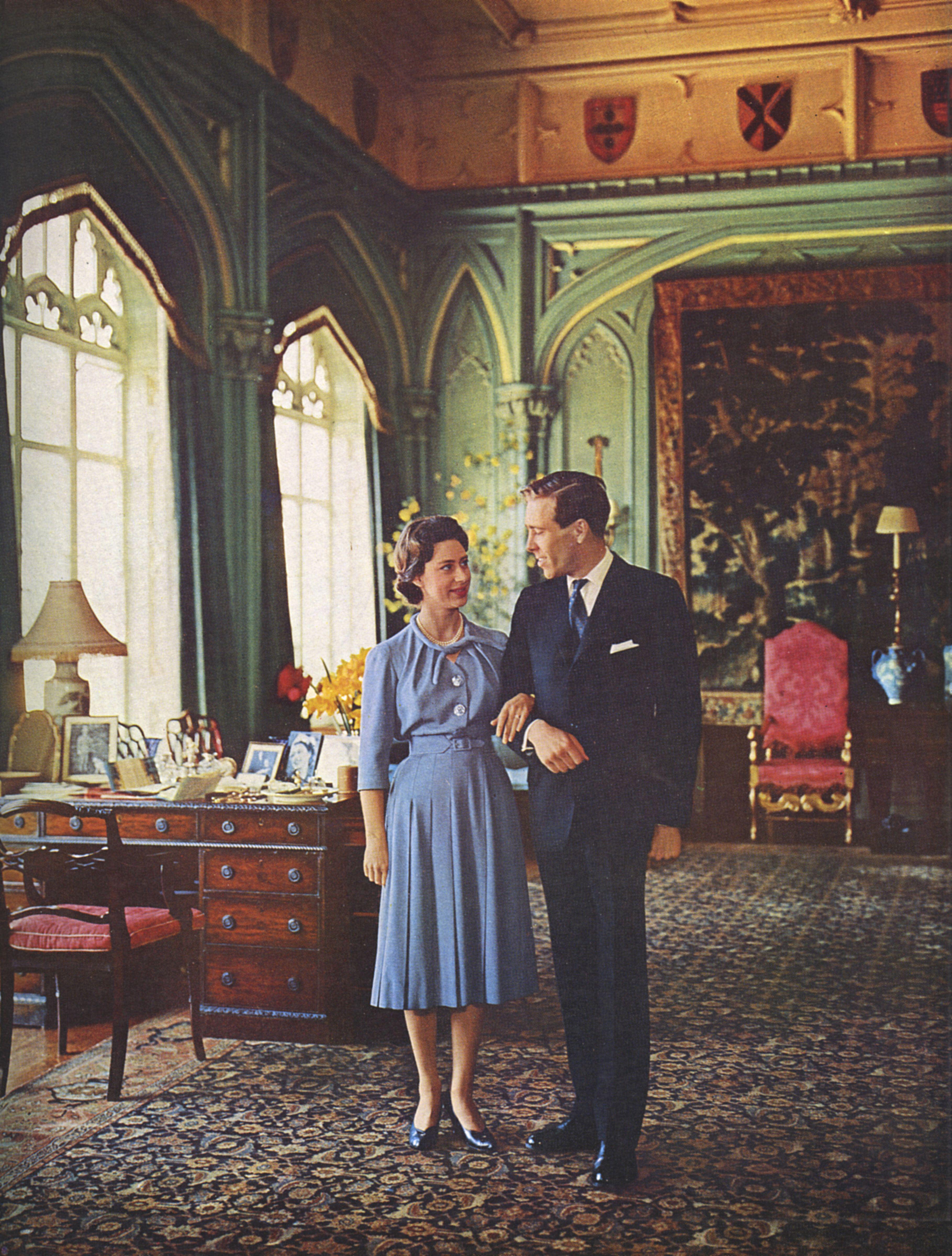 La princesse Margaret et son fiancé de l'époque, Anthony Armstrong-Jones, au Royal Lodge en 1960