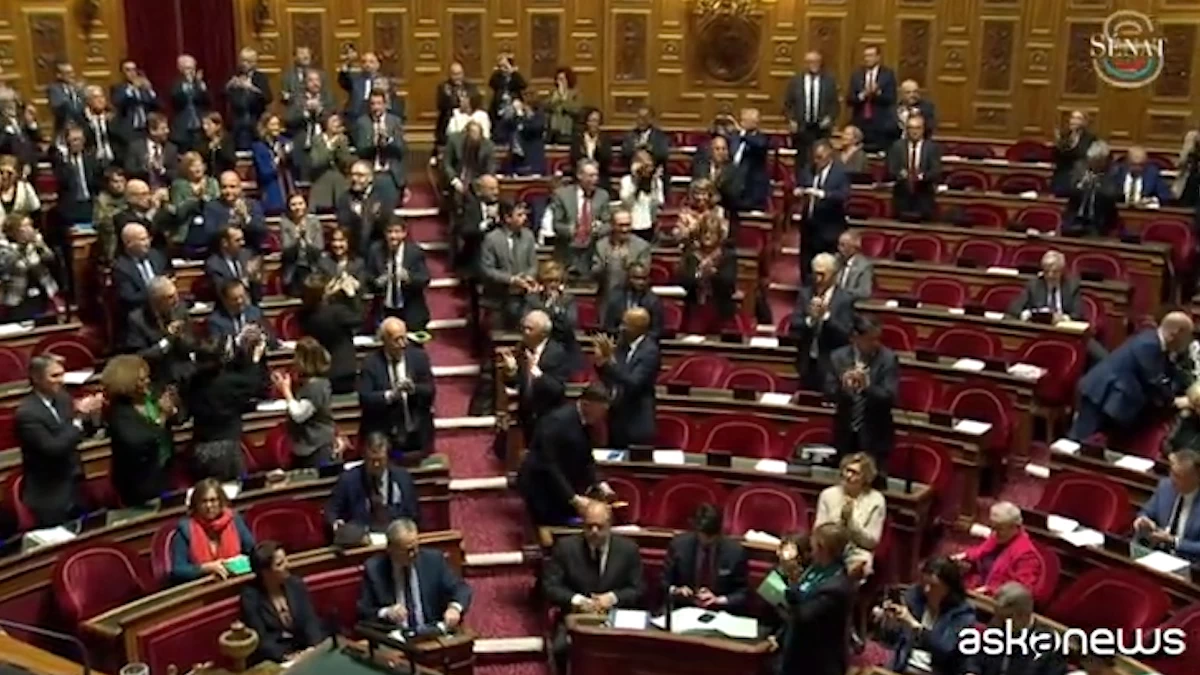 En France, le Sénat a approuvé l'inscription de l'avortement dans la Constitution