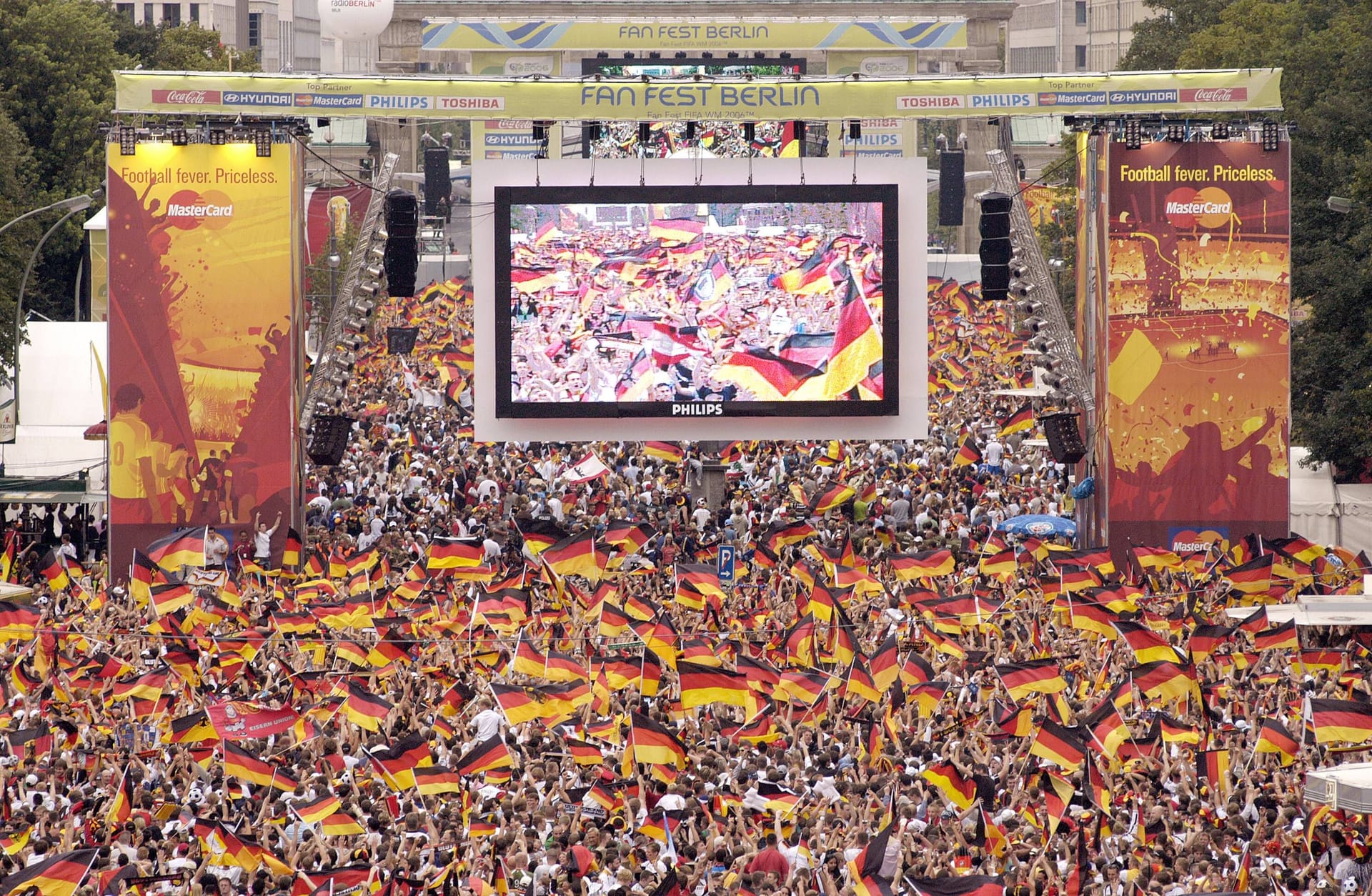 Vocabulaire élargi : "Fanfest" et "Mile de fans" font partie du vocabulaire allemand depuis la Coupe du monde 2006.