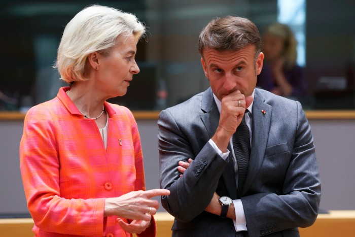 Ursula von der Leyen, candidate à la présidence de la Commission européenne, et le président français Emmanuel Macron