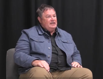 La star de Wheeler Dealers, Mike Brewer, a déclaré que la Jag était l'une des voitures d'occasion les plus emblématiques de tous les temps.