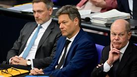 Berlin : le ministre des Finances Christian Lindner, le ministre de l'Économie Robert Habeck et le chancelier fédéral Olaf Scholz