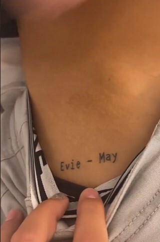 La star de TikTok a partagé un extrait du tatouage
