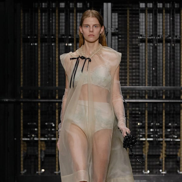 Défilé Simone Rocha Printemps/Été 2024