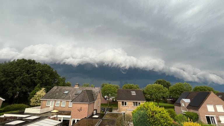 Un autre nuage, un autre grenier, comme à Schaijk (photographe inconnu).