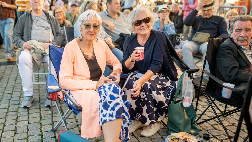 Gudrun (70) et Carmen (70) se sont installées confortablement