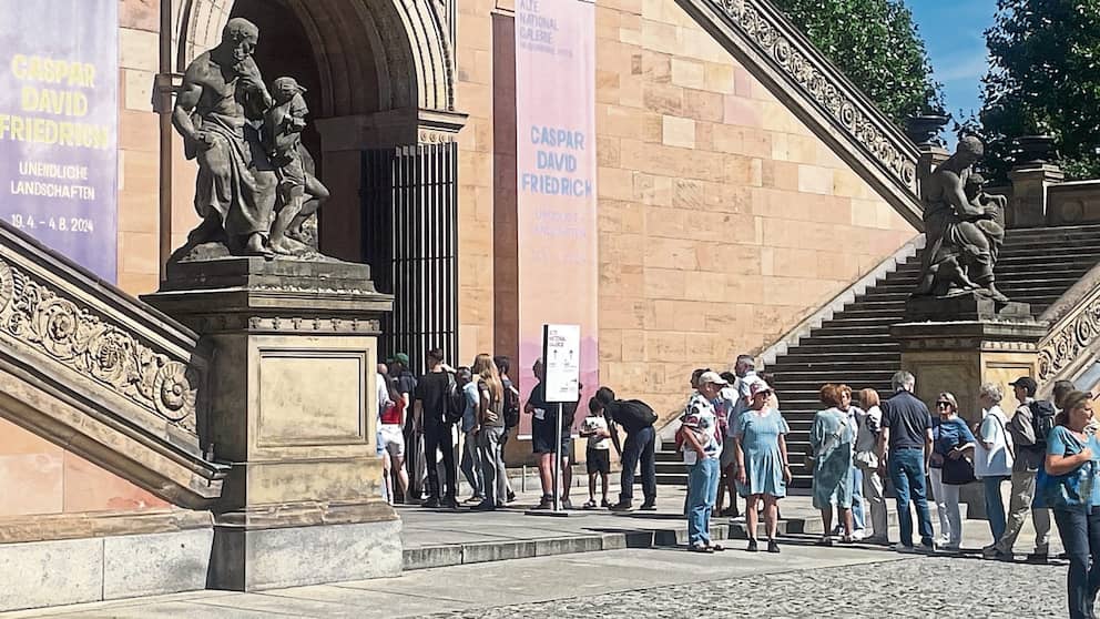 La ruée vers l'Alte Nationalgalerie avec l'exposition Caspar David Friedrich se poursuit sans relâche