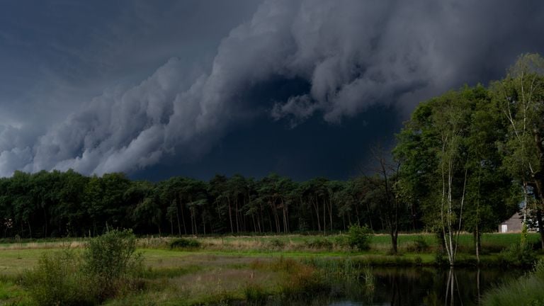 Un ciel noir au-dessus de Baarle-Nassau (photo : Diana van Hoof)