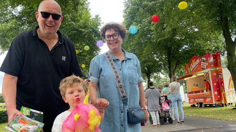 Leo, Mieke et Guus à la foire d'Uden (photo : Jos Verkuijlen).