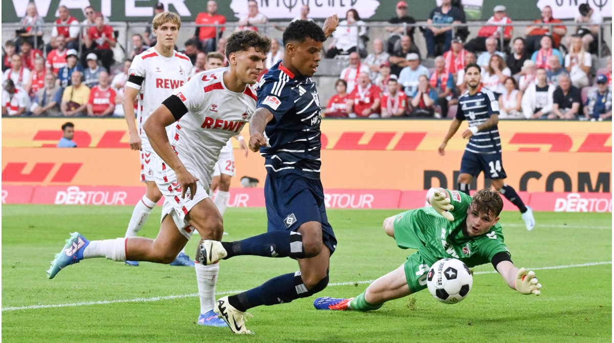 2e Ligue : le 1. FC Köln relégué est battu par le HSV et l’ancien entraîneur Baumgart