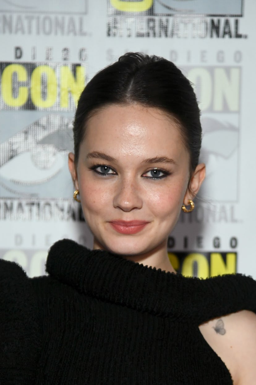 SAN DIEGO, CALIFORNIE - 26 JUILLET : Cailee Spaeny assiste au panel Alien : Romulus dans le Hall H du SDCC à...