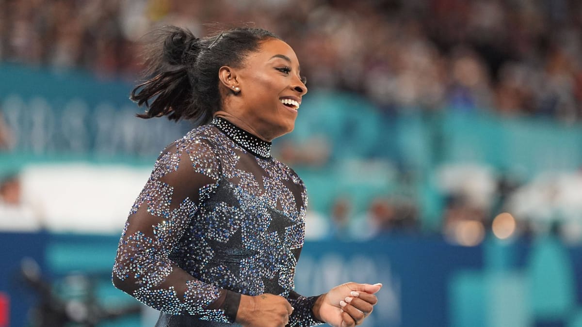 Simone Biles se moque de Donald Trump : "Mon travail noir"