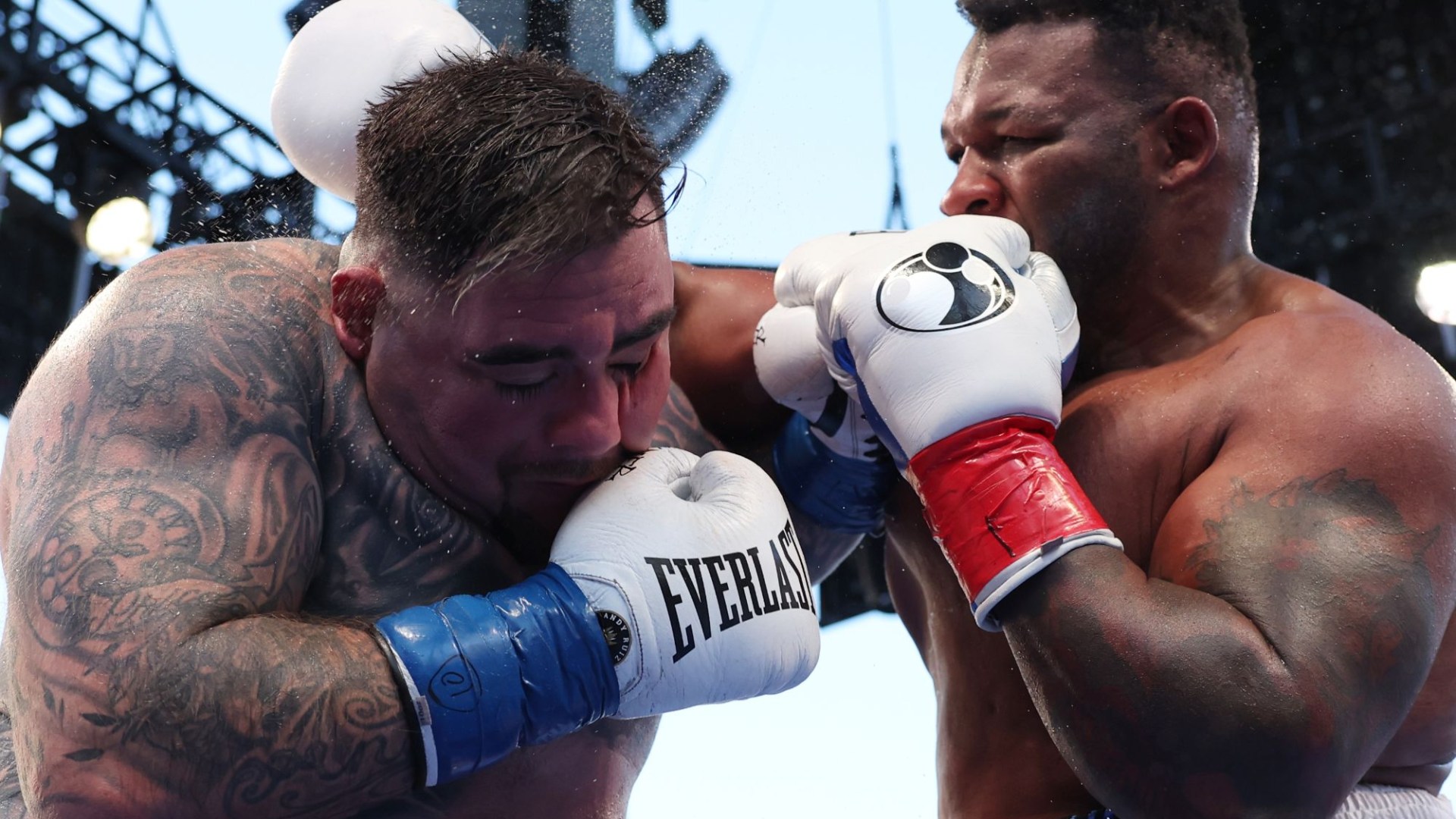 Andy Ruiz Jr hué après un match nul controversé avec Jarrell Miller alors que l’ancien champion appelle à une revanche après une horrible blessure à la main