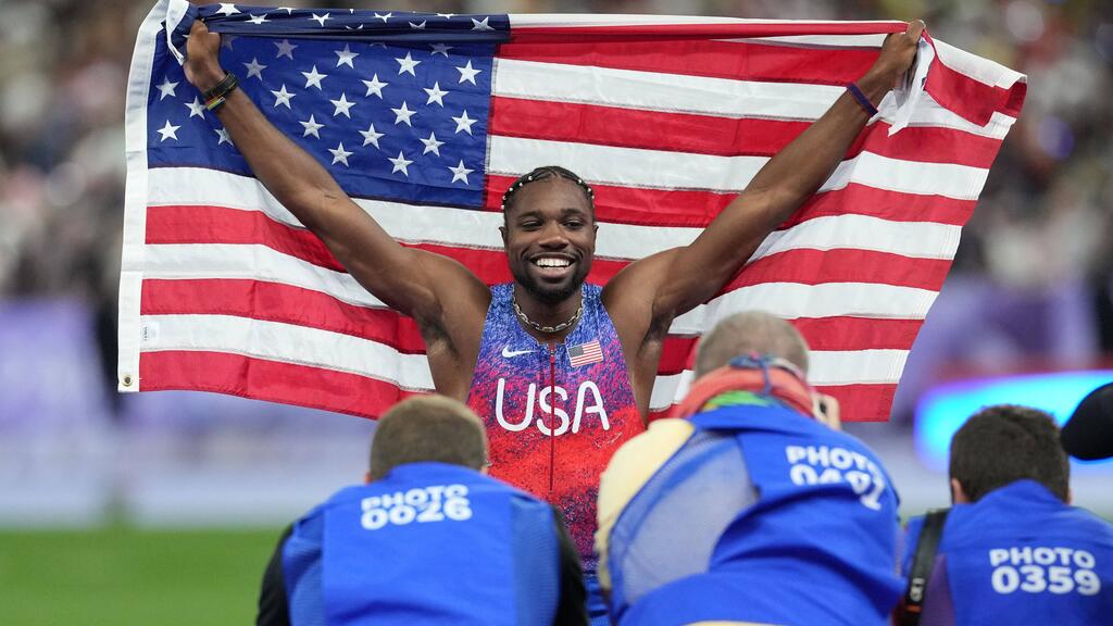 Lyles remporte une finale mémorable du 100 mètres