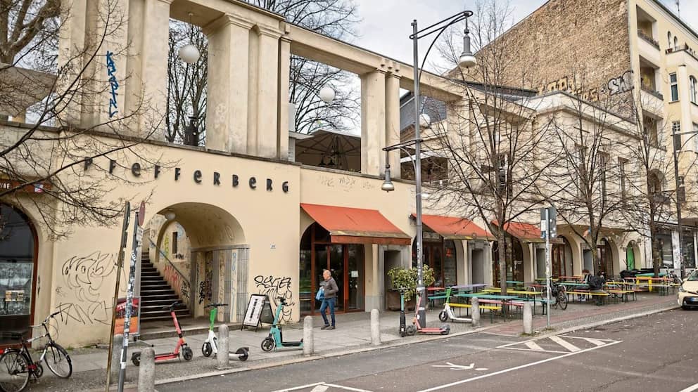 Un bâtiment vu de l'extérieur