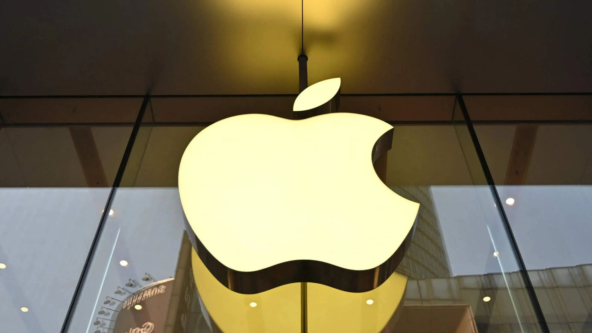 Le patron d’Apple publie une mise à jour sur la mise à niveau gratuite majeure de l’iPhone vers Siri – et les fans devront peut-être attendre un peu plus longtemps
