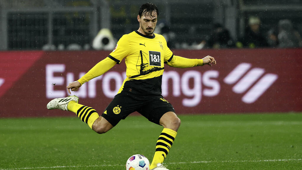 Bataille à trois pour l’engagement de Hummels