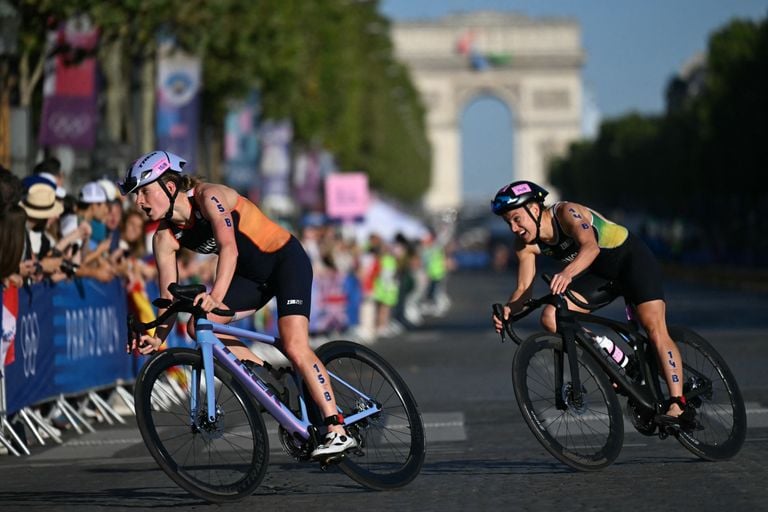 Maya Kingma, toujours forte sur le vélo (photo : ANP 2024/Mauro Pimentel).