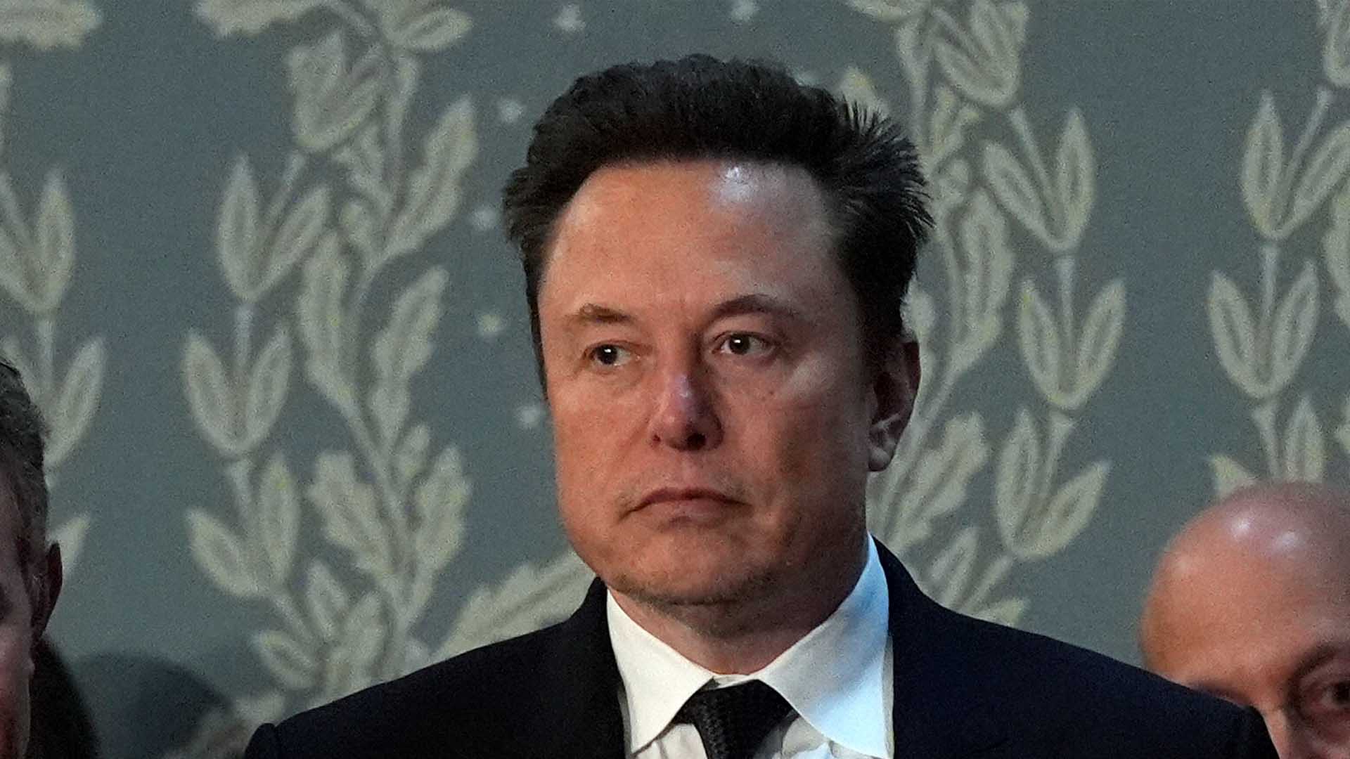 Elon Musk accuse les géants de la technologie de tirer profit d’une IA qui représente un « danger pour l’humanité » dans le procès d’OpenAI