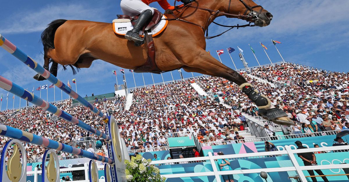 Une deuxième médaille de bronze olympique fait pleurer de joie le cavalier de saut d’obstacles Van der Vleuten