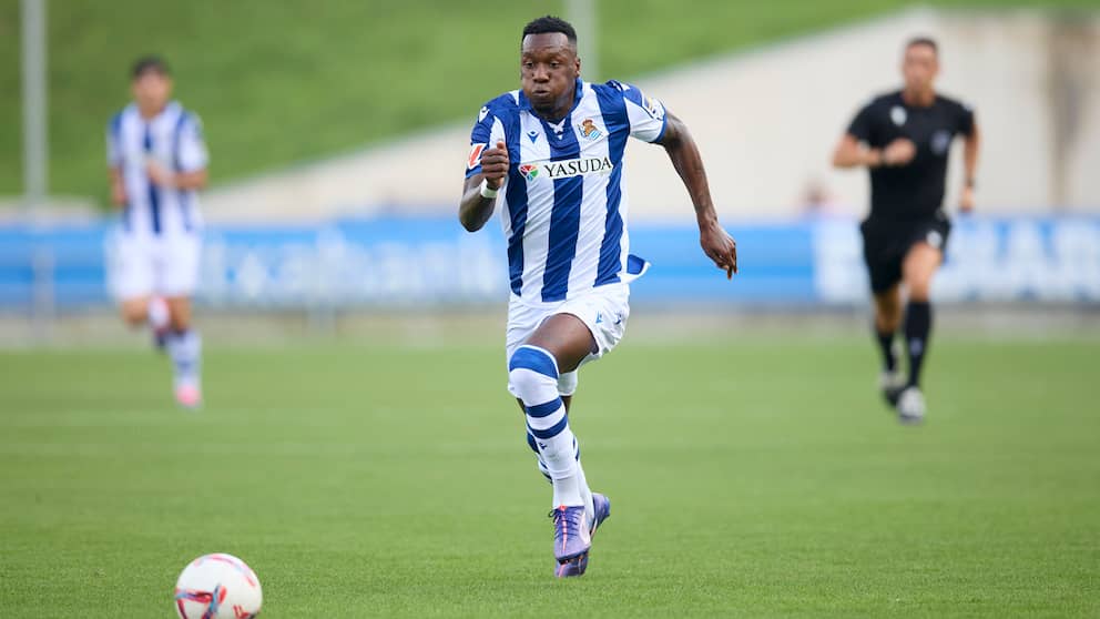 Sheraldo Becker sous le maillot de la Real Sociedad Saint-Sébastien