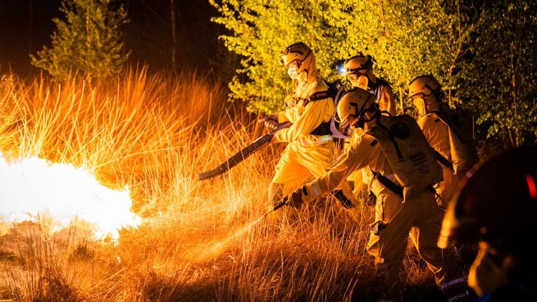 L'équipage d'Overijssel en action lors de l'incendie de Peel en 2020 (photo : SQ Vision/Sem van Rijssel).