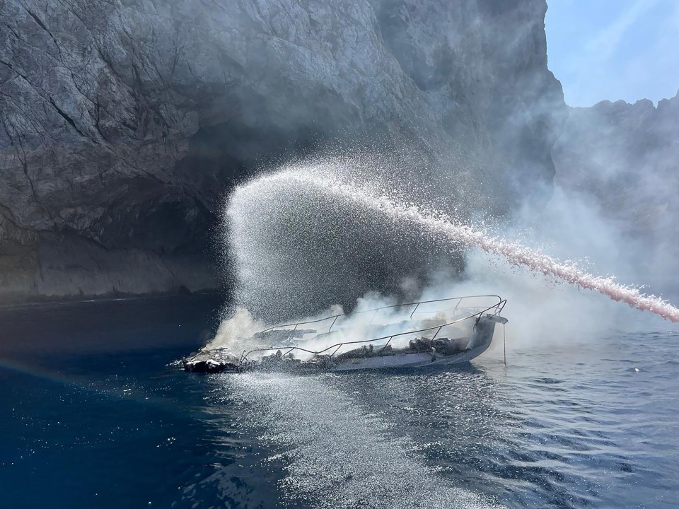 Le bateau a coulé à Cala Figuera