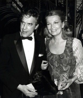 John Cassavetes et Gena Rowlands lors de la 35e cérémonie annuelle des Golden Globe Awards au Beverly Hilton Hotel de Beverly Hills