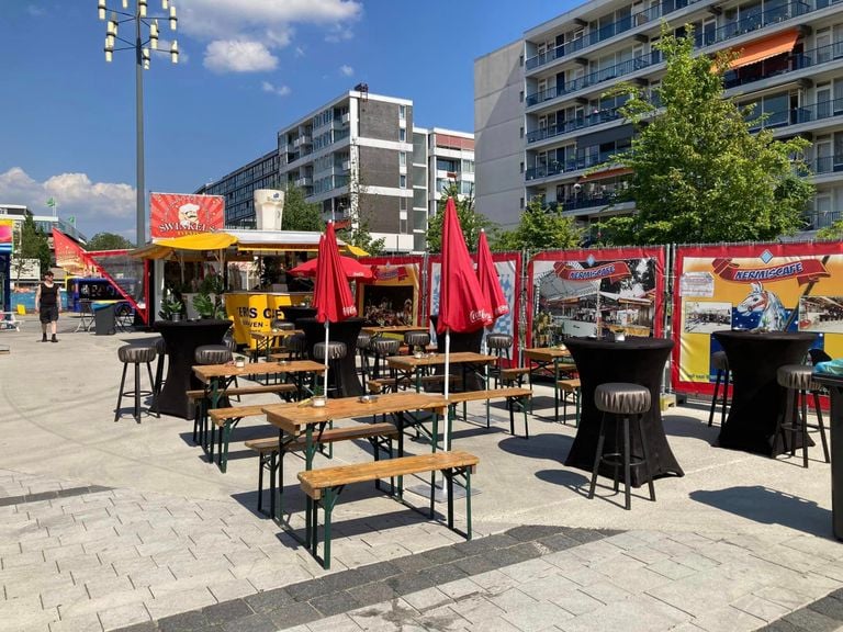 La terrasse du café forain (Photo : Alice van Heuven)