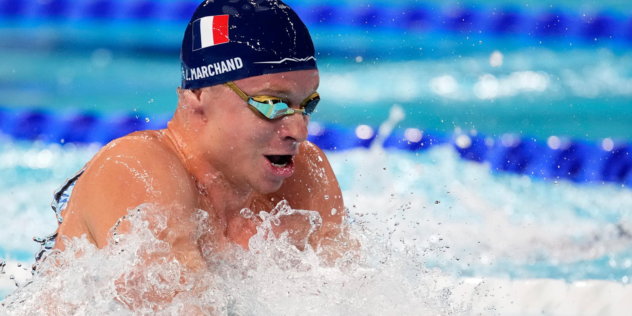 Le Français Léon Marchand participera aux Jeux olympiques d'été de 2024.