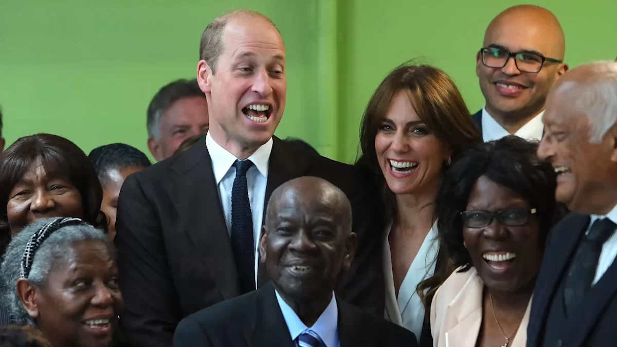 «Qui m'a pincé les fesses ?» : un prince William euphorique fait rire tout le monde, y compris Kate