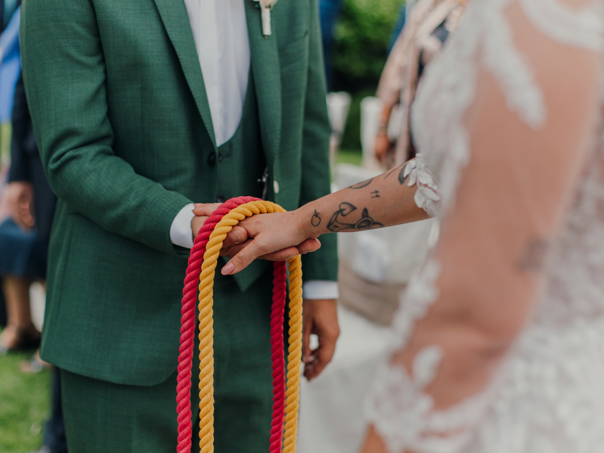 Du lancer du riz à la cérémonie du sable.  Tous les "moments spéciaux"traditionnels ou insolites, superstitieux ou branchés, qui peuvent être intégrés au planning d’un mariage pour le rendre magique